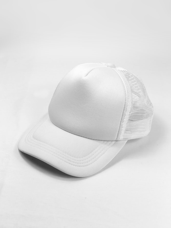 One Hop Structured Cap